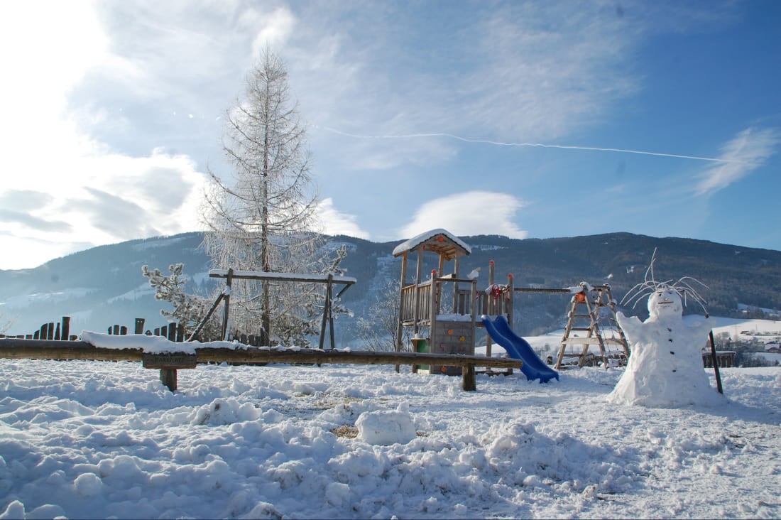 Unser Kinderspielplatz im WInter