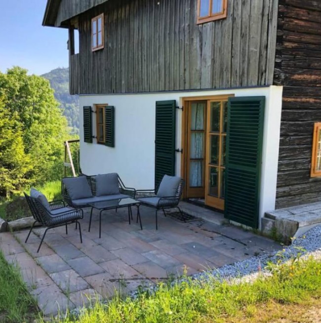 Eigene Terrasse auf der Lutzmannalm in der Steiermark