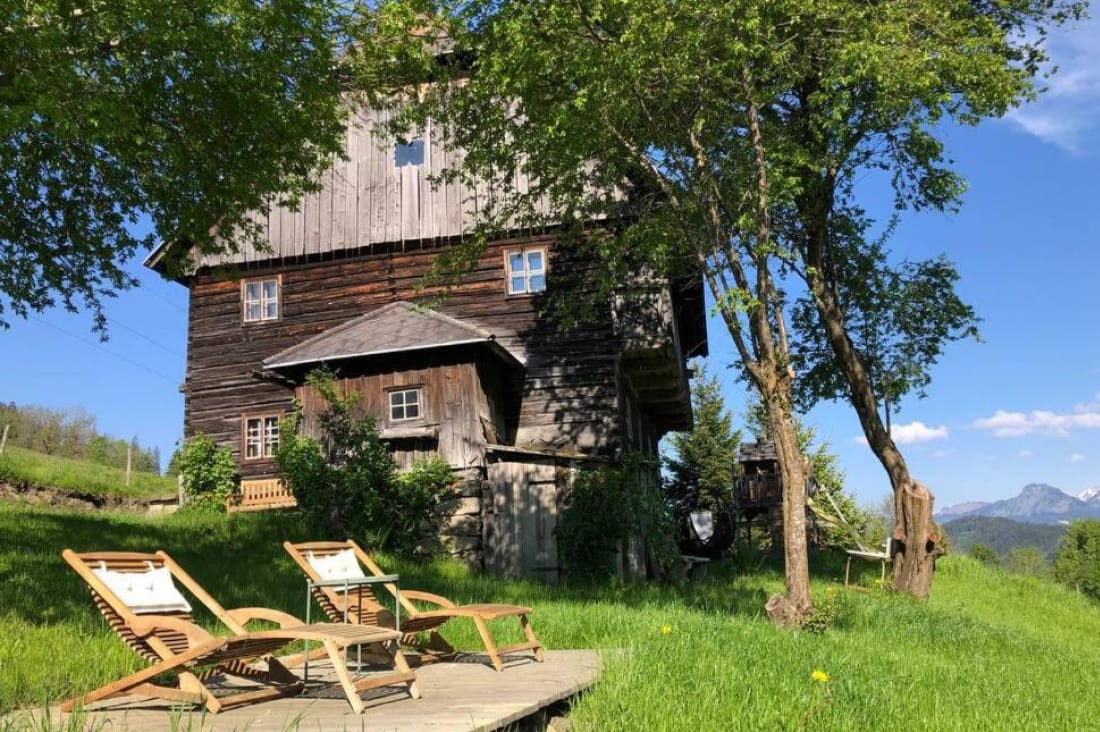 Eigene Terrasse mit Bergblick
